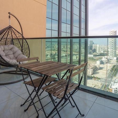 Sky View Tower Apartments Dubai Bagian luar foto
