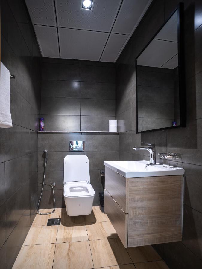 Sky View Tower Apartments Dubai Bagian luar foto