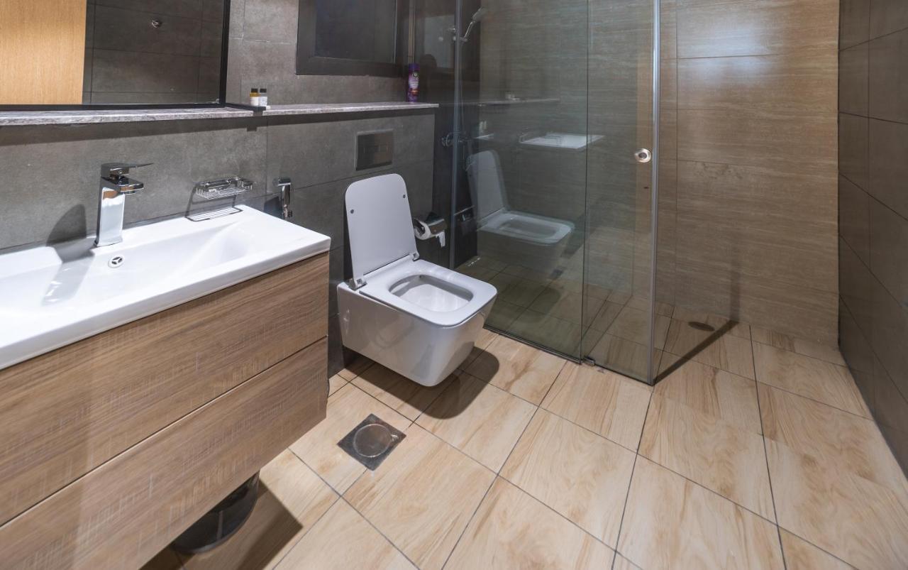 Sky View Tower Apartments Dubai Bagian luar foto